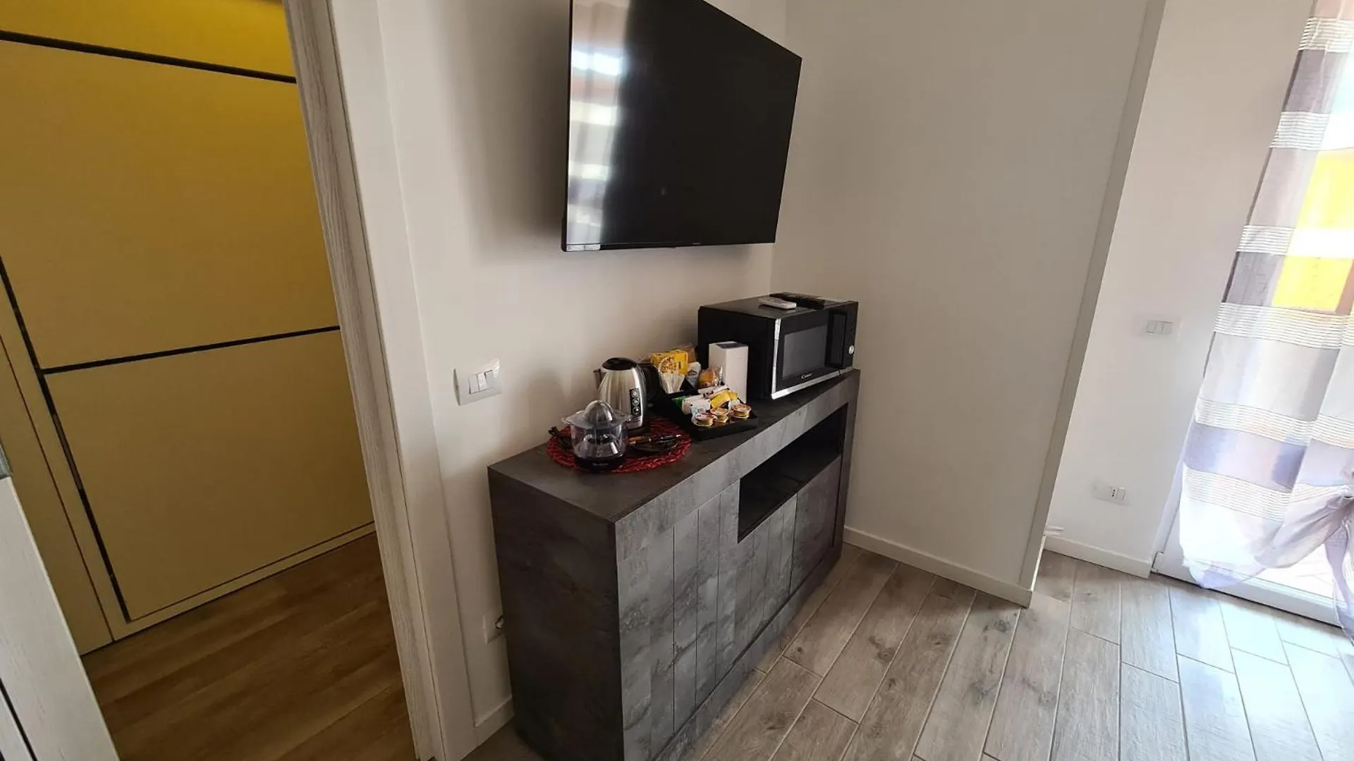 Apartment Appartamento Casa Adry Peschiera del Garda Italy
